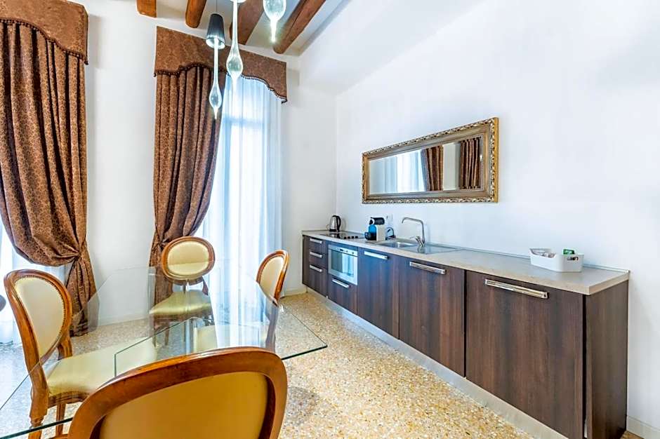 San Teodoro Palace - Luxury Apartments