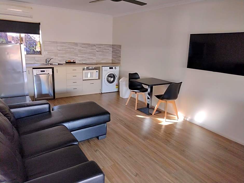Cascade Motel In Townsville