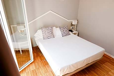 Double or Twin Room with Balcony