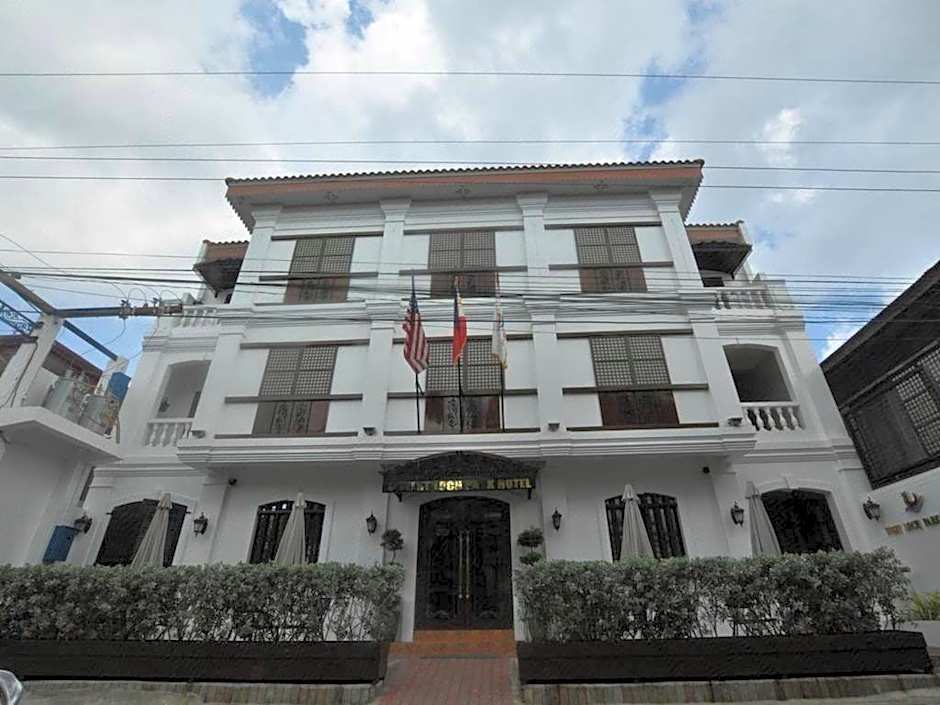 West Loch Park Hotel Vigan