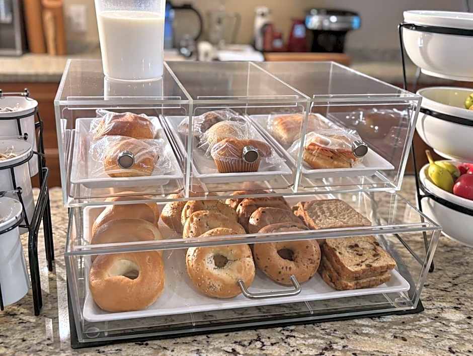 Wingate by Wyndham Utica