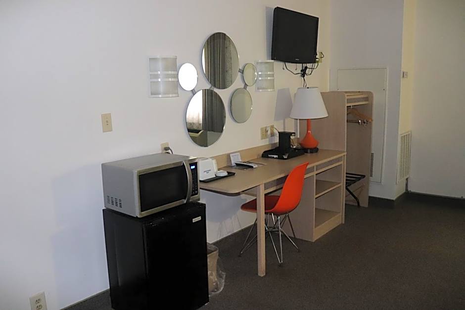 Howard Johnson by Wyndham Tifton GA I-75