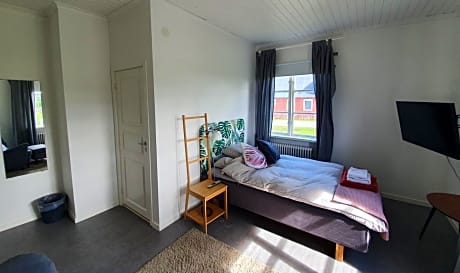 Large Single Room