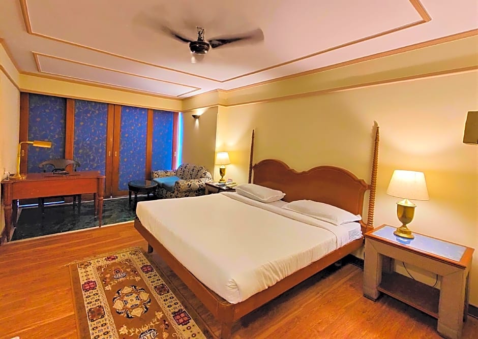 Hotel Tuli International