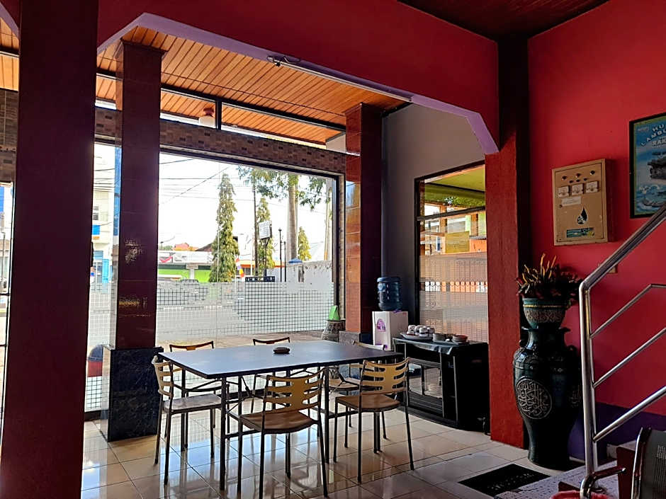 Hotel Rosichan Bau Bau Mitra RedDoorz