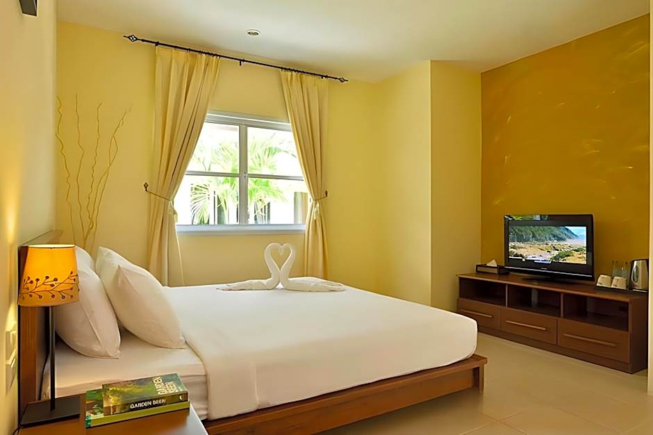 Talay Hotel & Villa