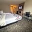 Whalers Inn and Suites