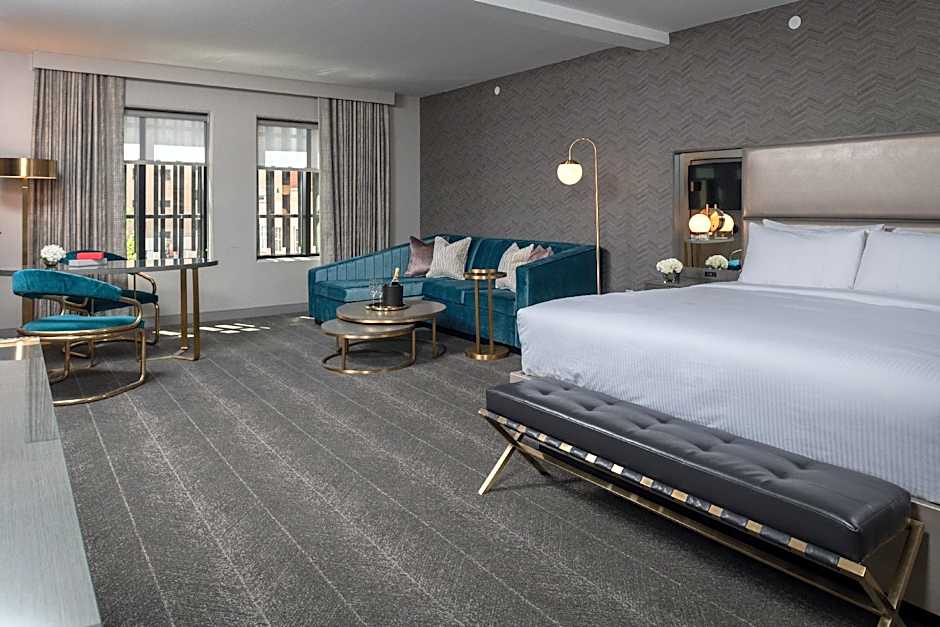 Photo 1 of 1 of 1 King Bed Suite, Hearing/Mobility Accessible, Roll in Shower
