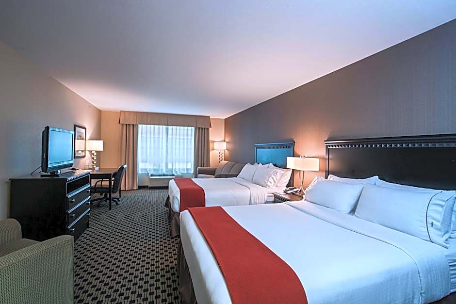 Holiday Inn Express & Suites - Green Bay East By IHG