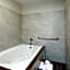 Super 8 by Wyndham Bakersfield South CA