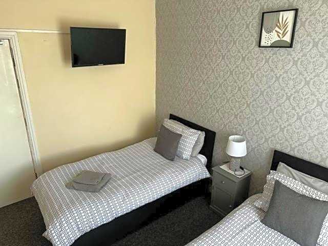 The Grosvenor Free house