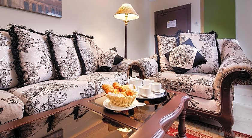 Pars International Hotel