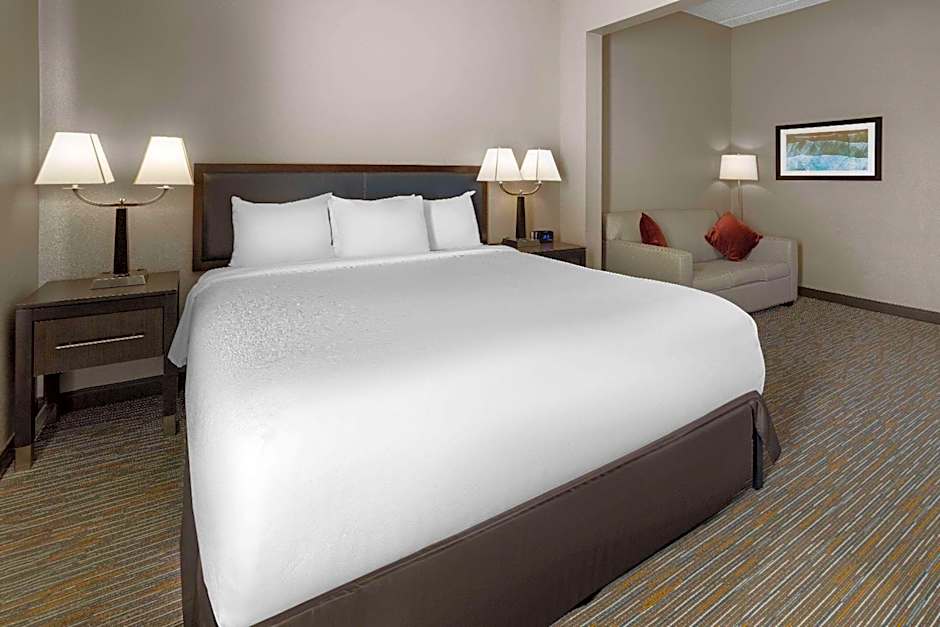 La Quinta Inn & Suites by Wyndham Mooresville