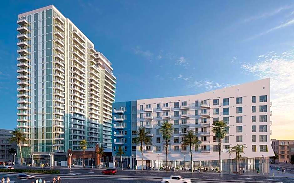 Level Long Beach - East Village