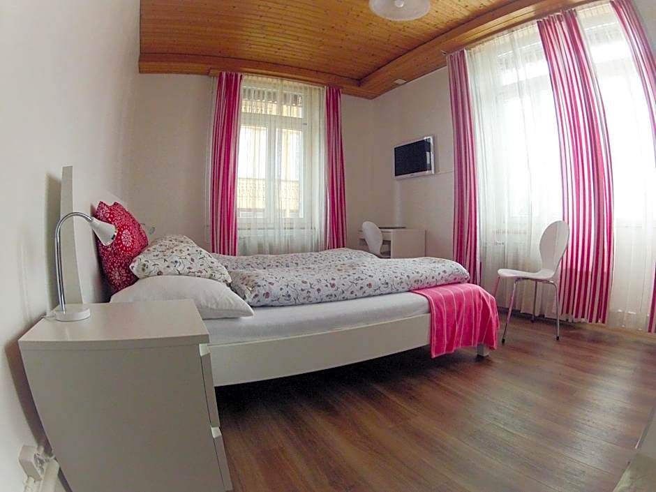 Alpina Hotel