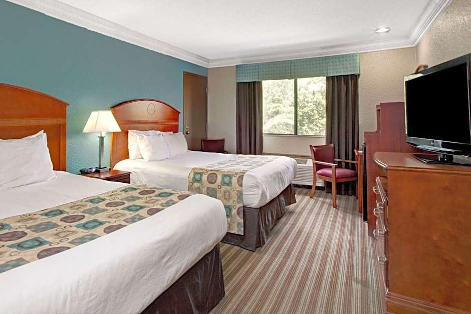 Ramada by Wyndham Houston Intercontinental Airport South