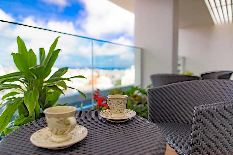 JR Kyushu Hotel Blossom Naha