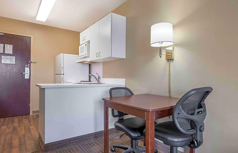 Extended Stay America Suites - Chicago - Romeoville - Bollingbrook