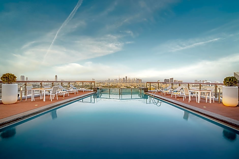 Golden Sands Hotel Creek