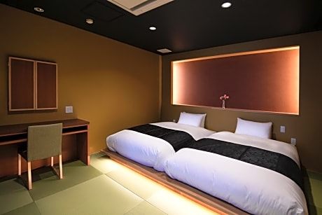 Suite with Lake View - Annex