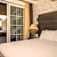 Manaspark Deluxe Hotel