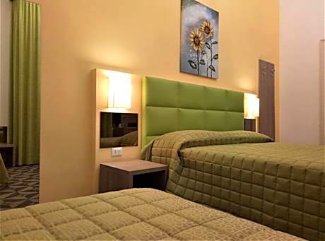 Deluxe Triple Room