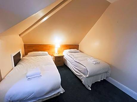 Twin Room with Shared Bathroom