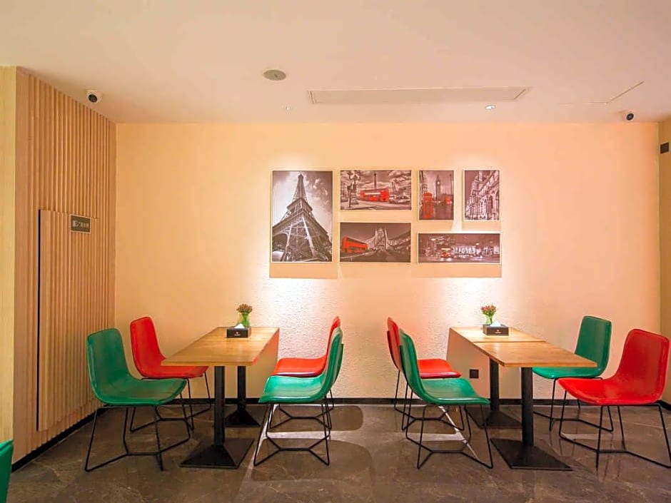 Ibis Hefei Pedestrian Street Hotel Hotel – Hefei, VA