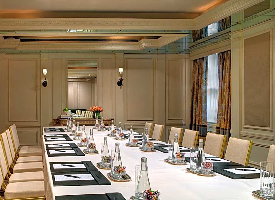 The Carlyle, A Rosewood Hotel