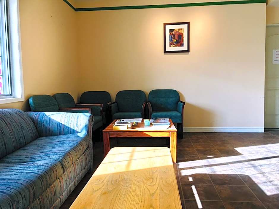 Kootenay Country Inn