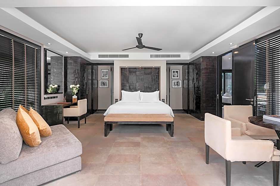Photo 1 of 5 of Suite