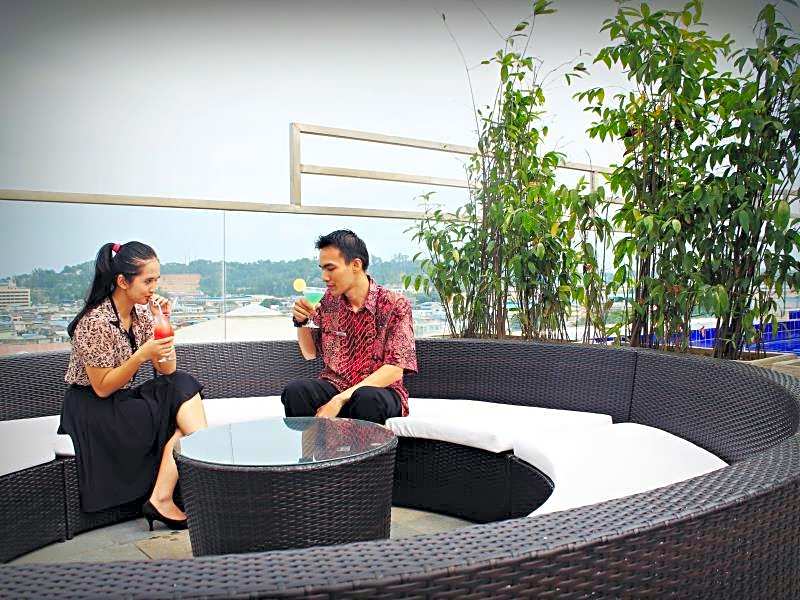 Biz Hotel Batam