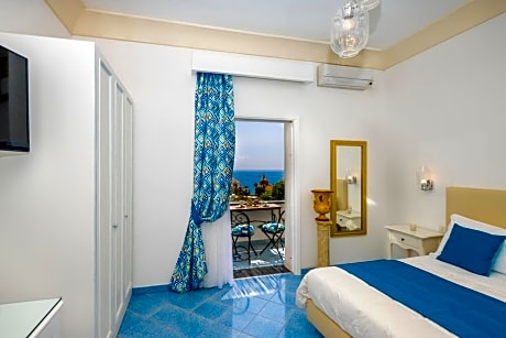  Standard Double/Twin Room with Sea View 