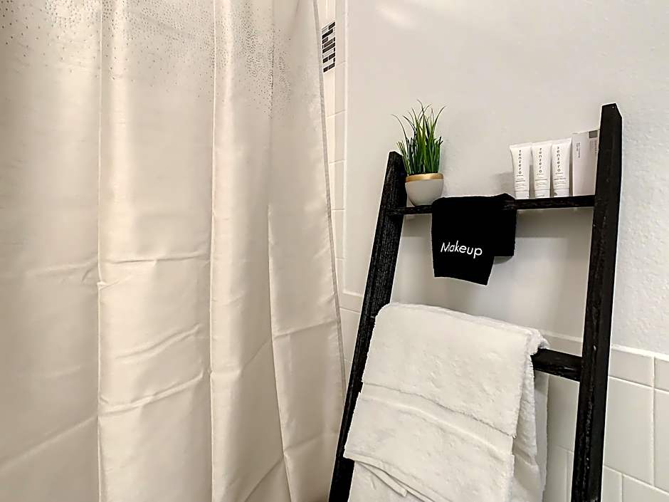 Pet Friendly in Orlando area near Disney