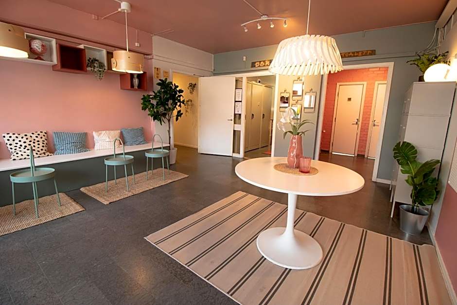 Multi Challenge Hostel