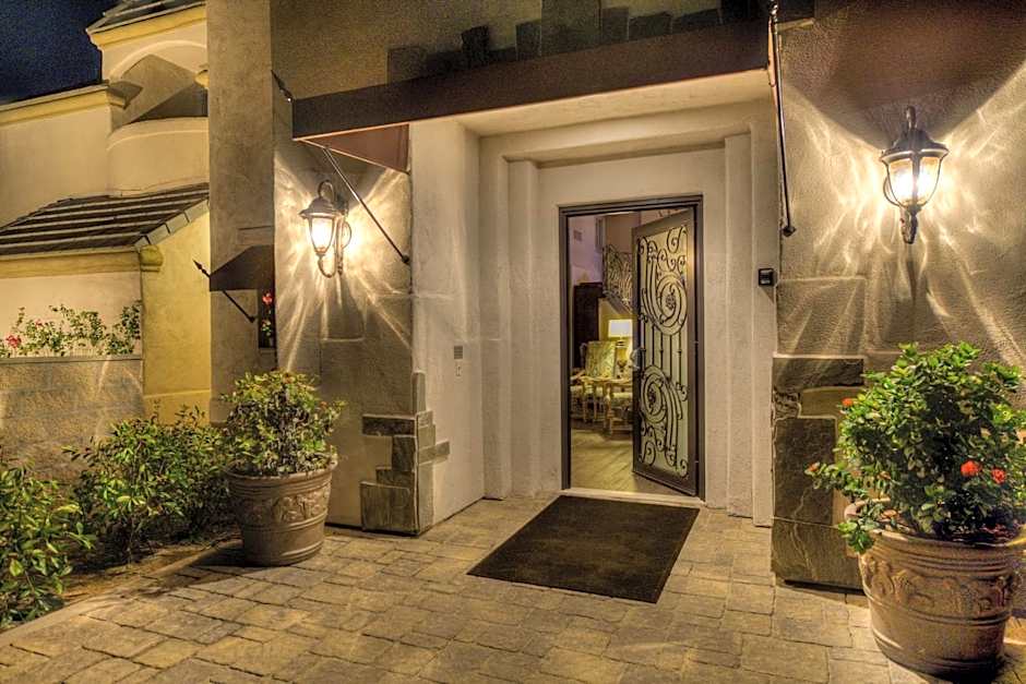 The Chateau at Lake La Quinta