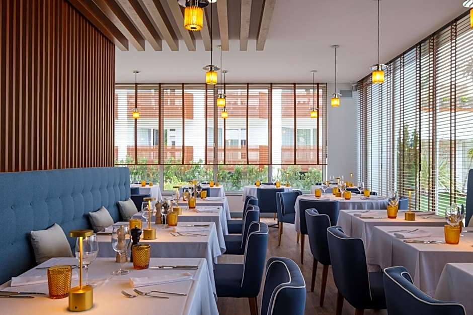 Malibu Foz Hotel - La Maison Younan