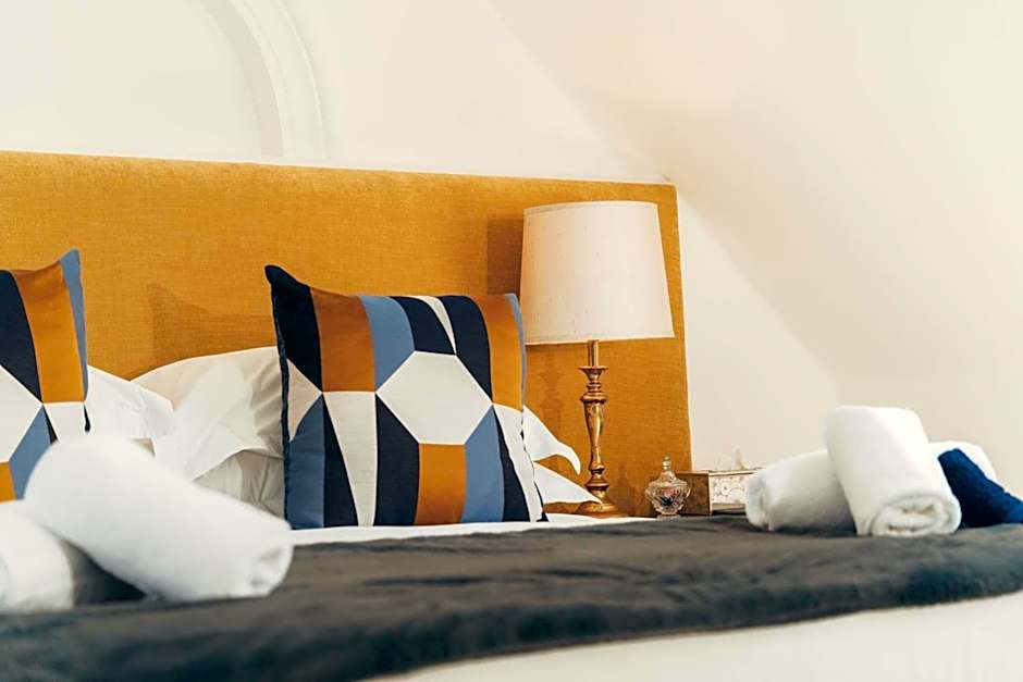 Les Chambres Guest House