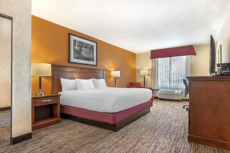 Drury Inn & Suites St. Louis near Forest Park
