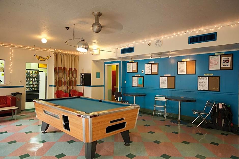 Banana Bungalow West Hollywood – West Hollywood, CA