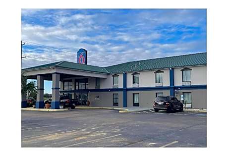 Motel 6 Canton, MS