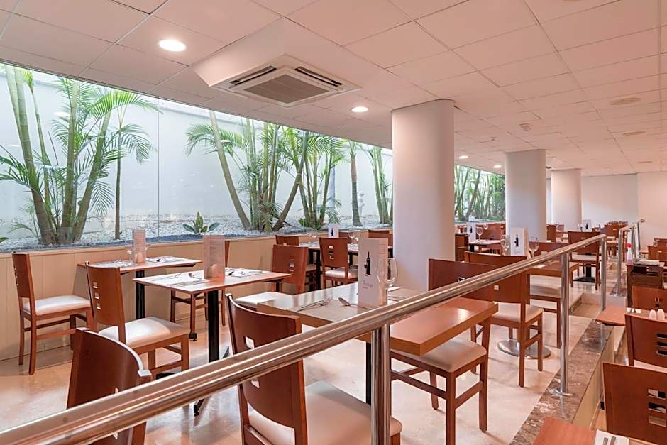 Aluasun Lago Rojo - Adults recommended