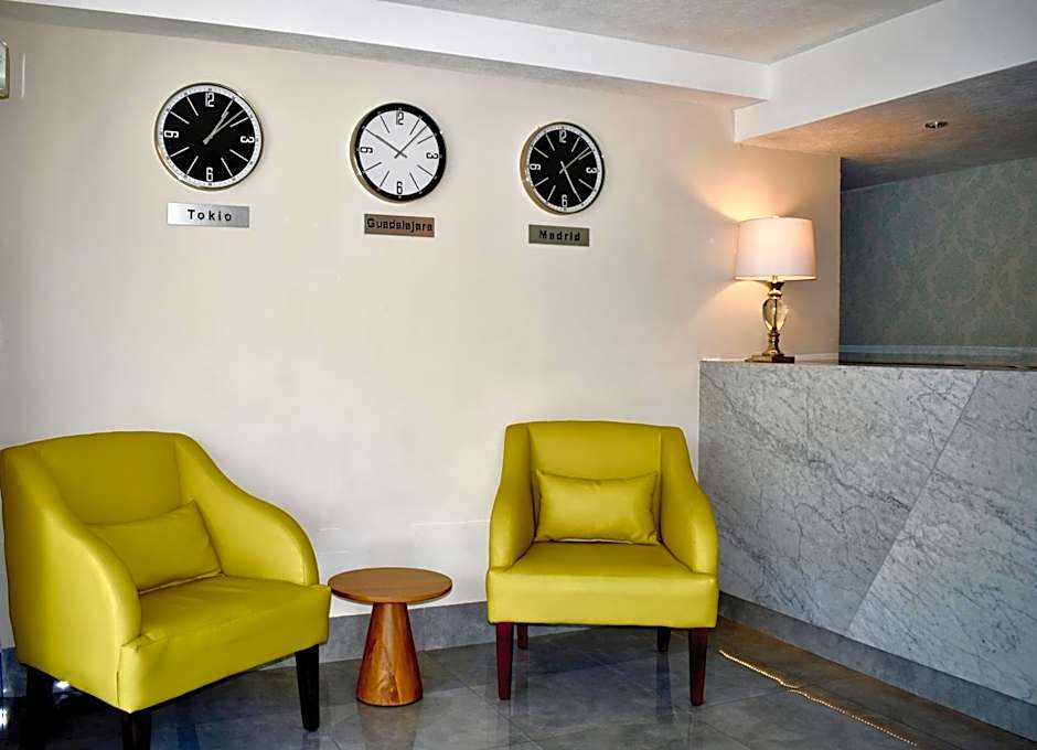 Country Hotel & Suites