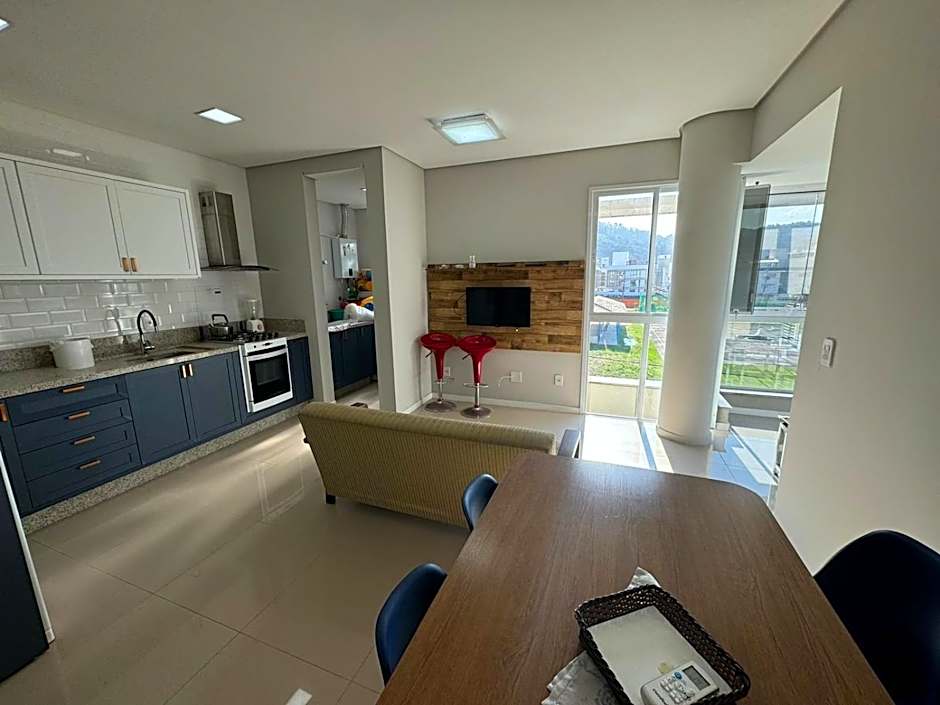 cód 175 - Apartamento com 2 suítes!