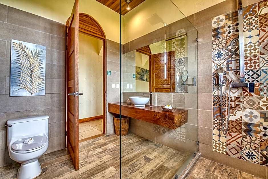 El Castillo - Adults only