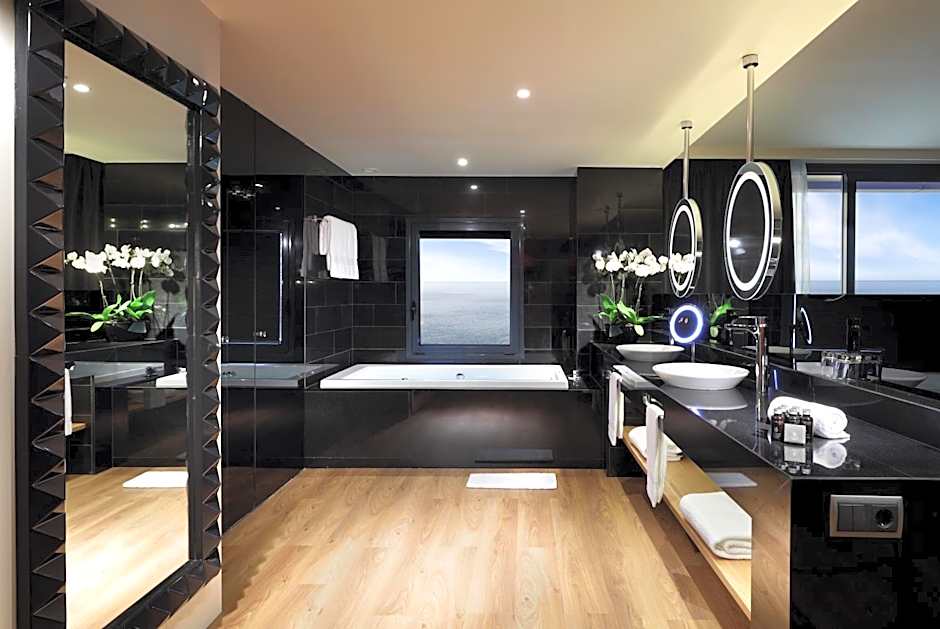 Hard Rock Hotel Tenerife