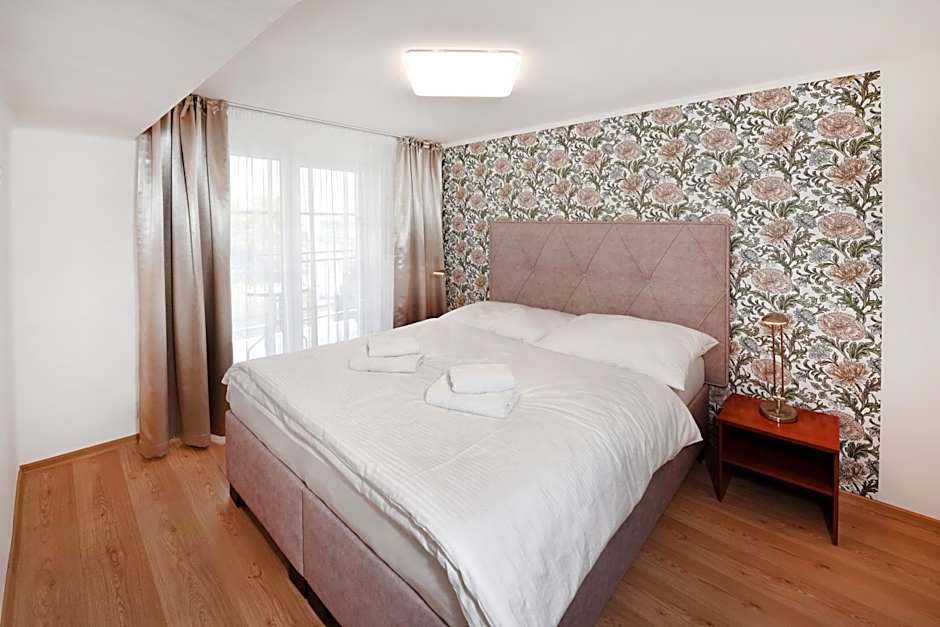 APLEND Hotel Lujza Major