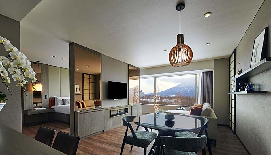 Hinode Hills Niseko Village