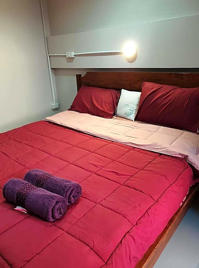 SMILE HOME GUESTHOUSE