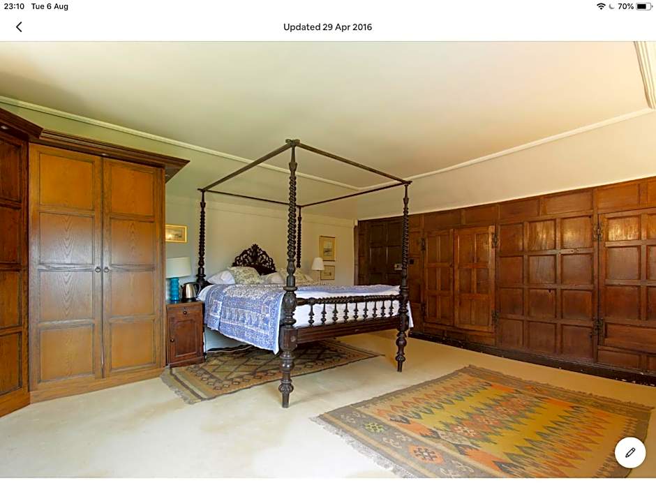 B&B Harlington Manor